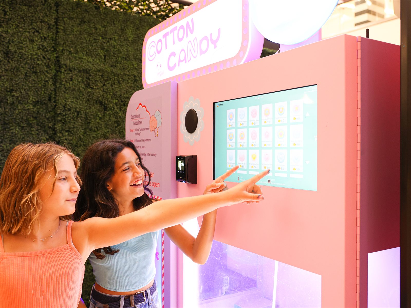 Bloomjoy Sweets Robotic Cotton Candy Machine